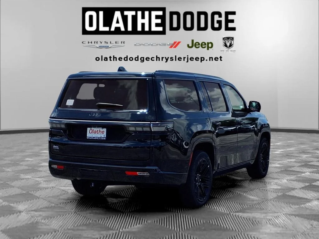 New 2026 High Gloss Black Exterior Paint Jeep Limited Reserve image 30