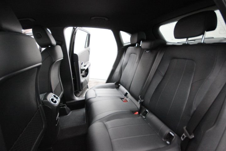 Used 2022 Black Mercedes-Benz GLA 250 image 34