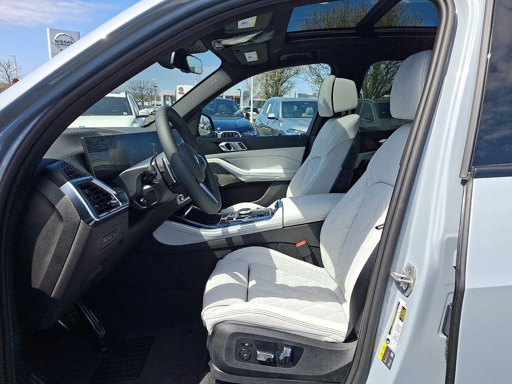 Used 2026 Brooklyn Grey Metallic BMW xDrive50e image 6