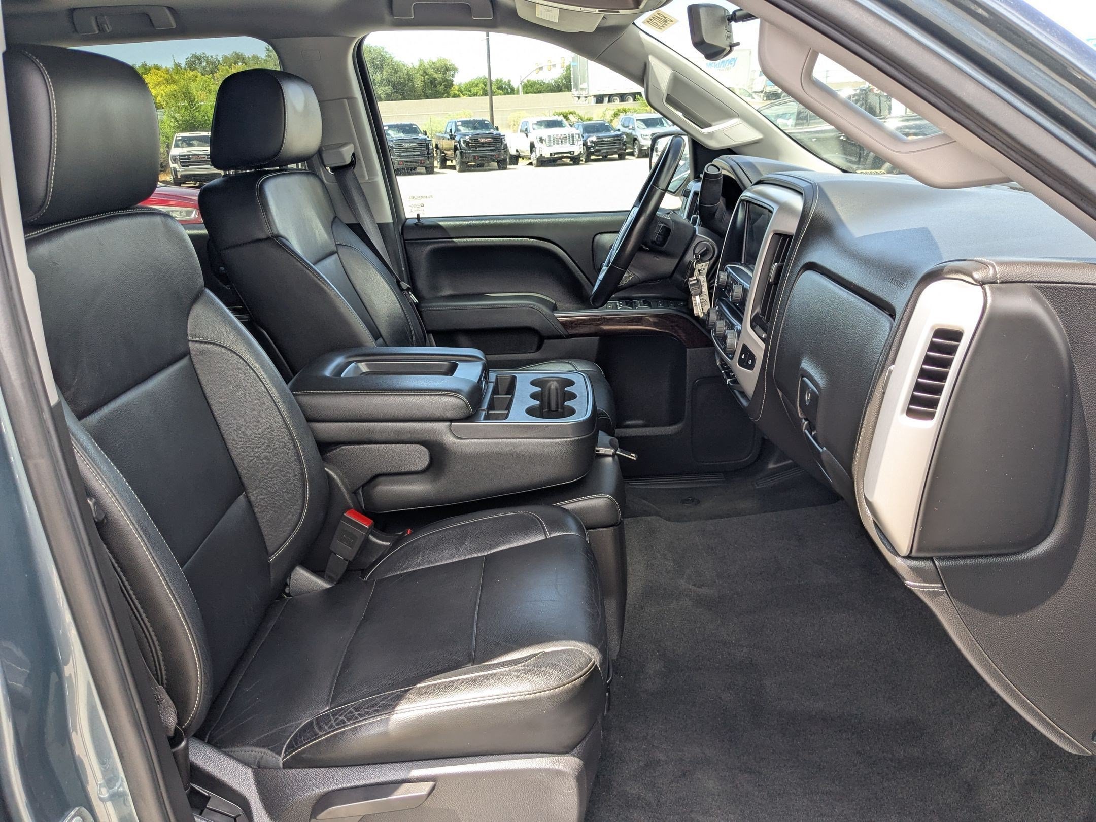 Used 2014 Stealth Gray Metallic GMC SLE image 28