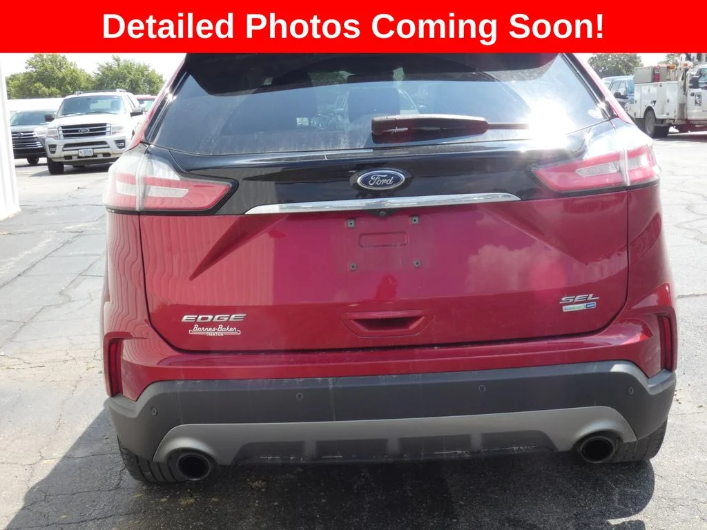 Used 2020 Red Ford SEL image 5