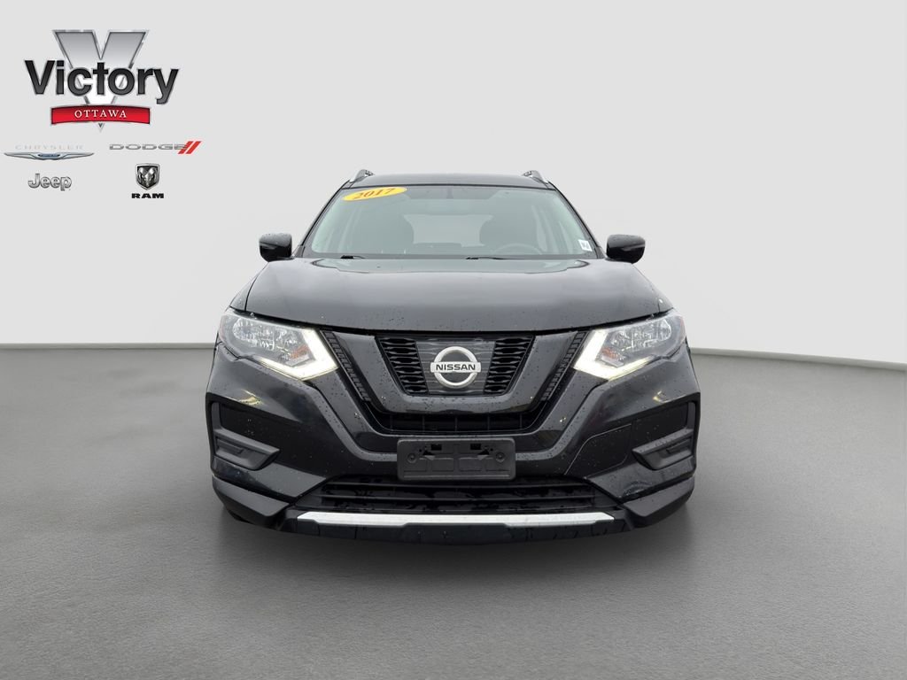 Used 2017 Nissan Rogue S with VIN KNMAT2MT8HP584923 for sale in Kansas City