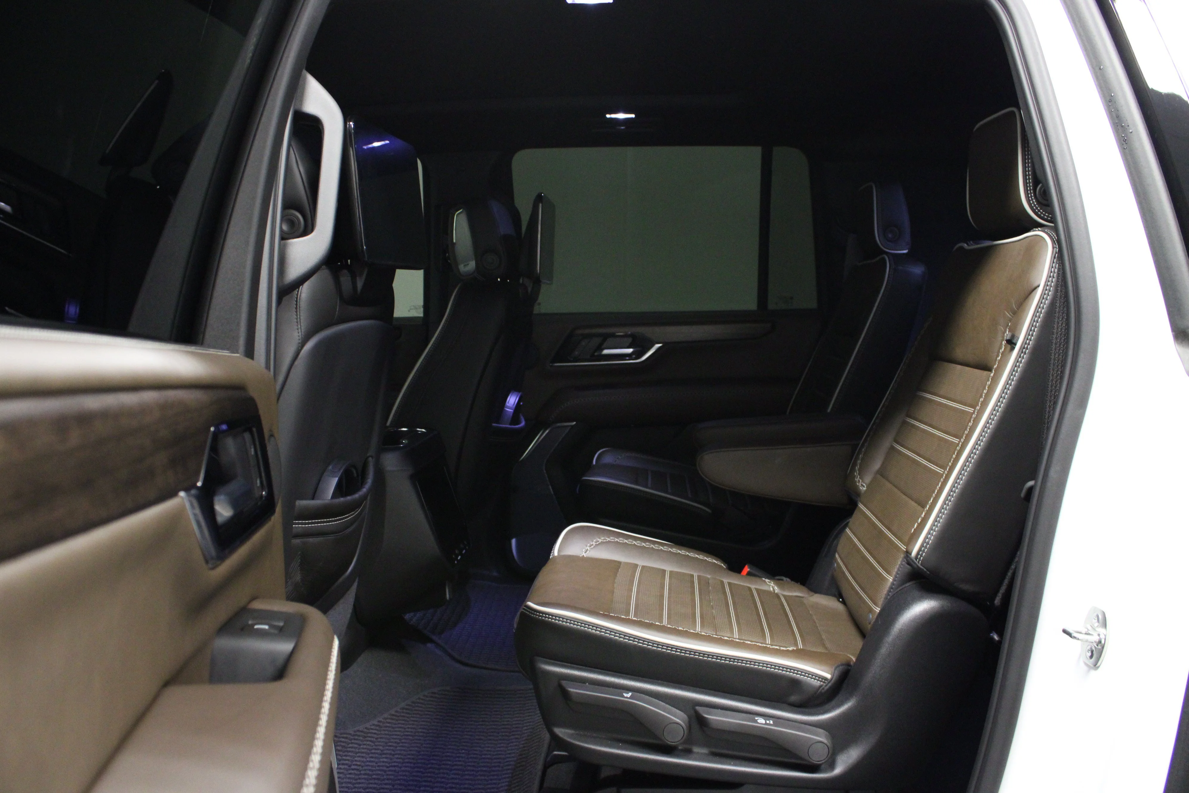 Used 2026 Summit White GMC Denali Ultimate image 14