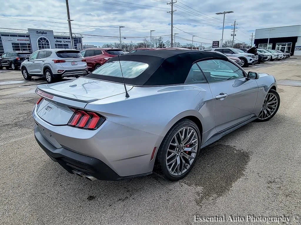 2024 Ford Mustang GT Premium - Photo 9