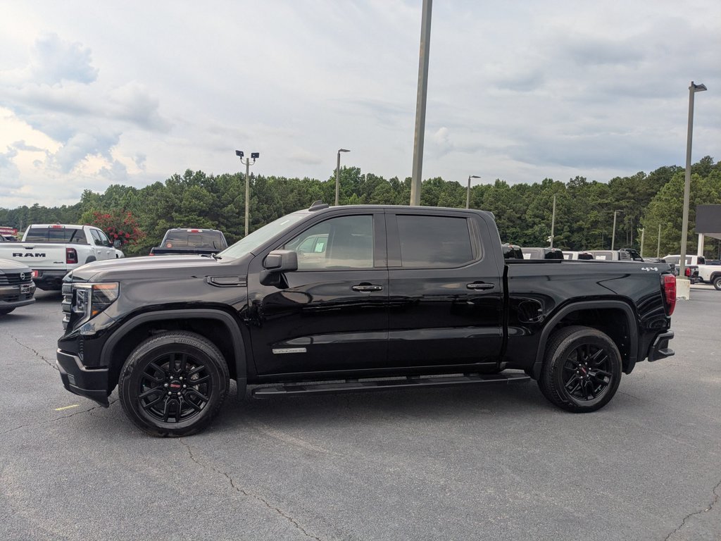 Used 2024 Onyx Black GMC Elevation image 8