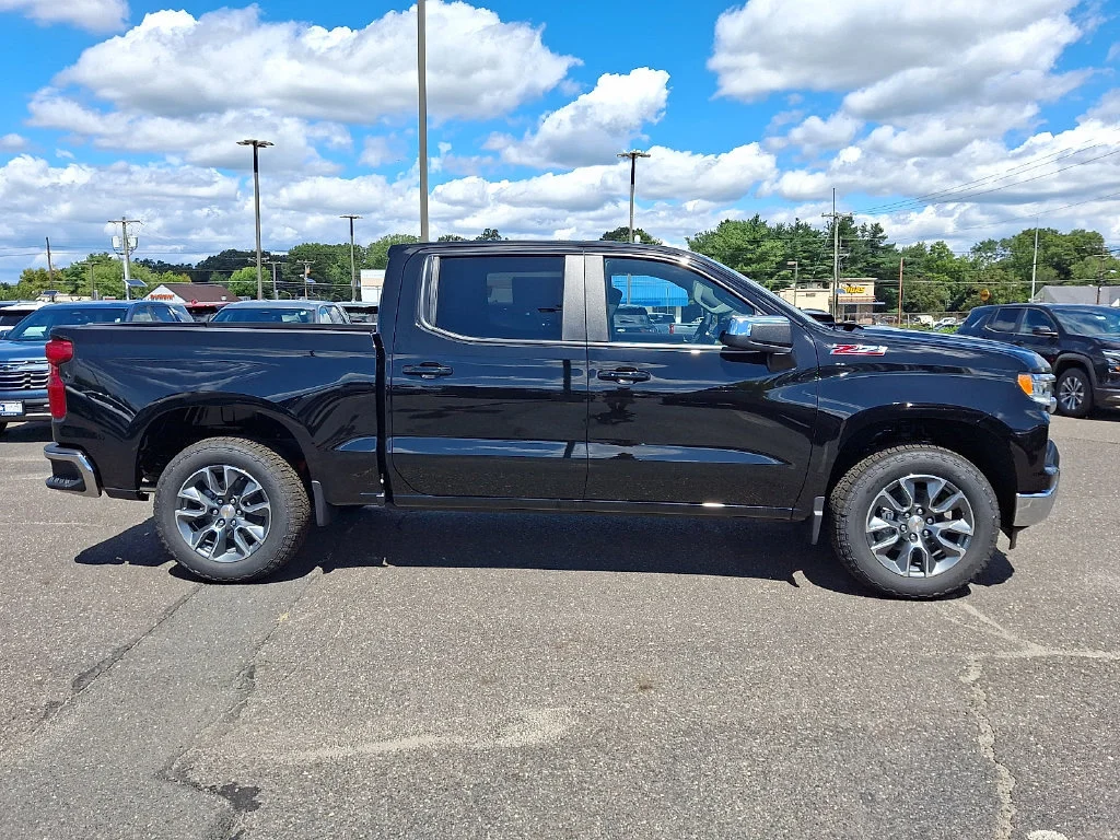 New 2026 Black Chevrolet LT image 9
