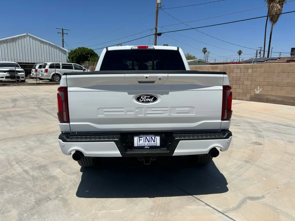 New 2025 Oxford White Ford Lariat® image 4