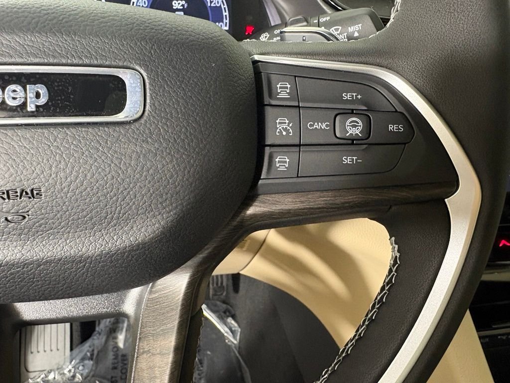 New 2026 Baltic Gray Metallic Clearcoat Jeep Limited image 25