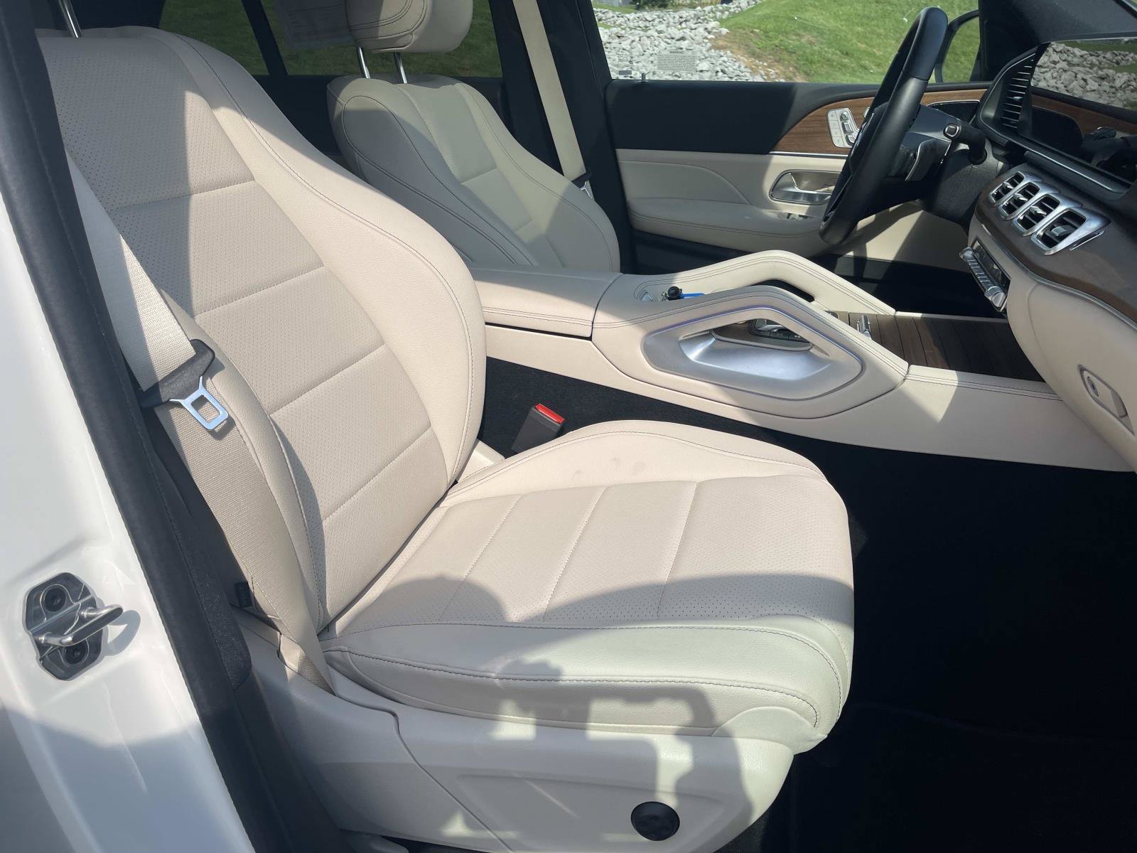 Certified Used 2025 Polar White Mercedes-Benz GLE 450 image 23