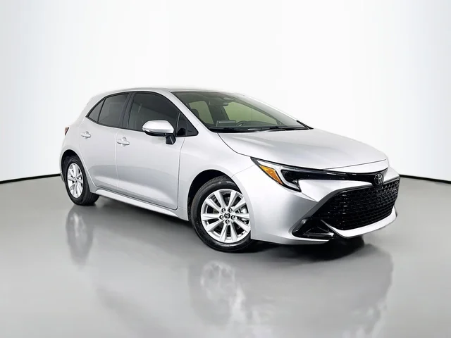 2025 Toyota Corolla Hatchback SE