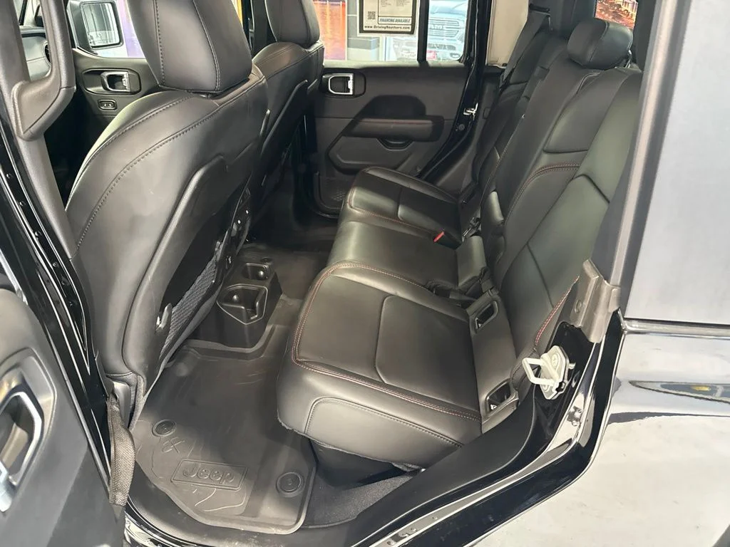 Used 2025 Black Jeep Rubicon image 15
