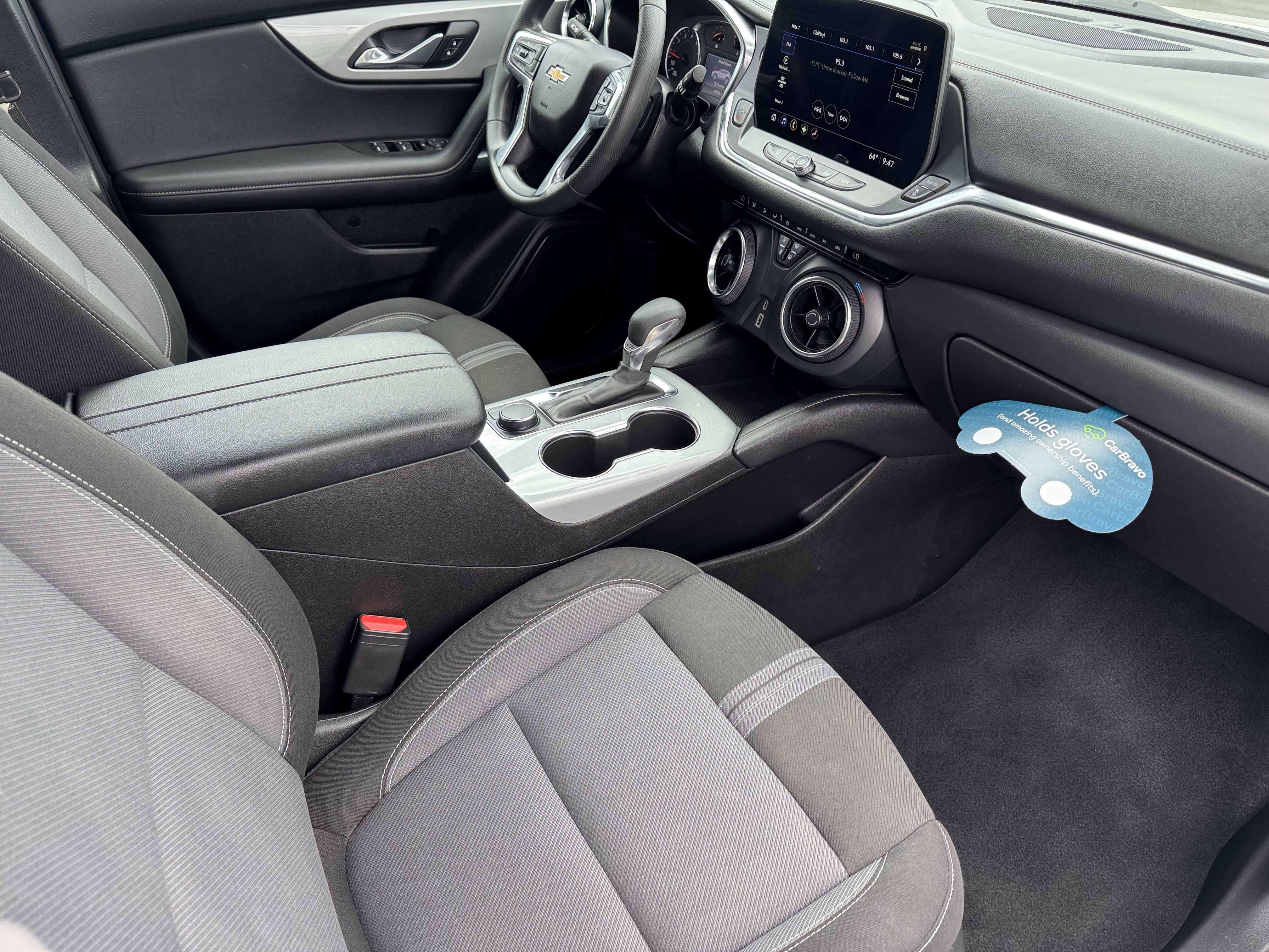 Used 2023 Summit White Chevrolet 2LT image 18