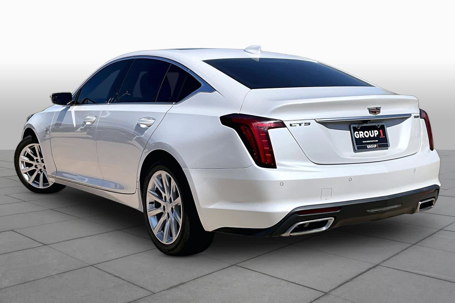 Used 2022 Crystal White Tricoat Cadillac Luxury image 12