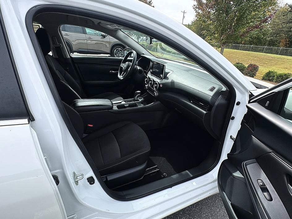 Used 2025 Aspen White Tricoat Nissan SV image 24