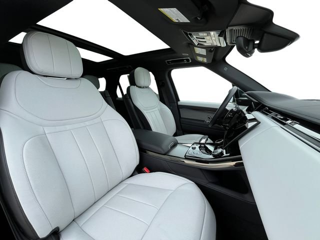 Used 2023 Blue Land Rover SE Dynamic image 16