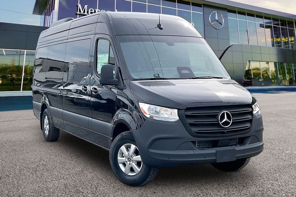 2026 Mercedes-Benz Sprinter 2500 170 WB HO High Roof's photo