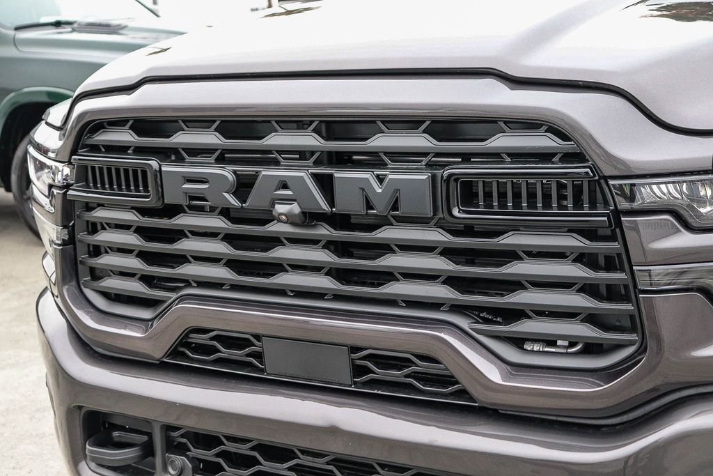 New 2026 Crystal Metallic Ram Big Horn image 6
