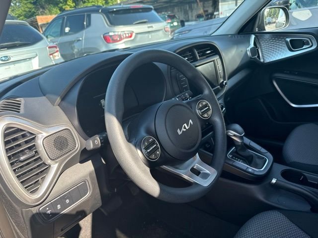 Certified Used 2025 Gray Kia LX image 11