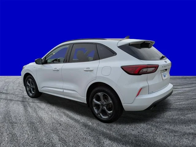Used 2023 Oxford White Ford ST-Line image 6