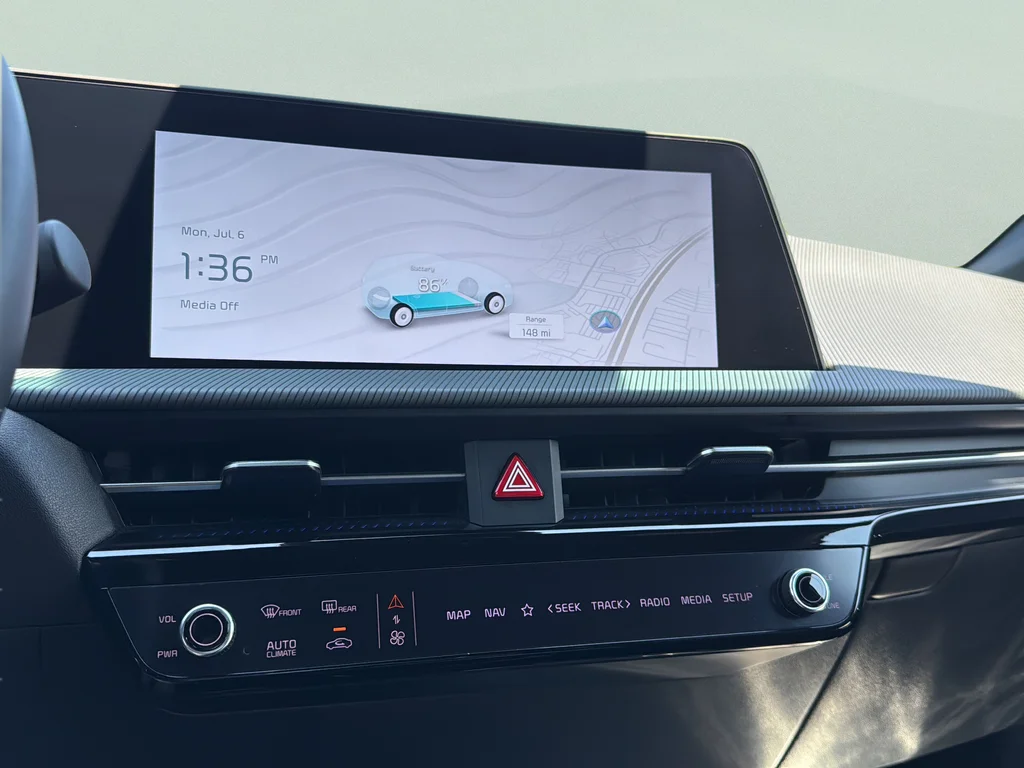 Certified Used 2023 Snow White Pearl Kia GT image 14