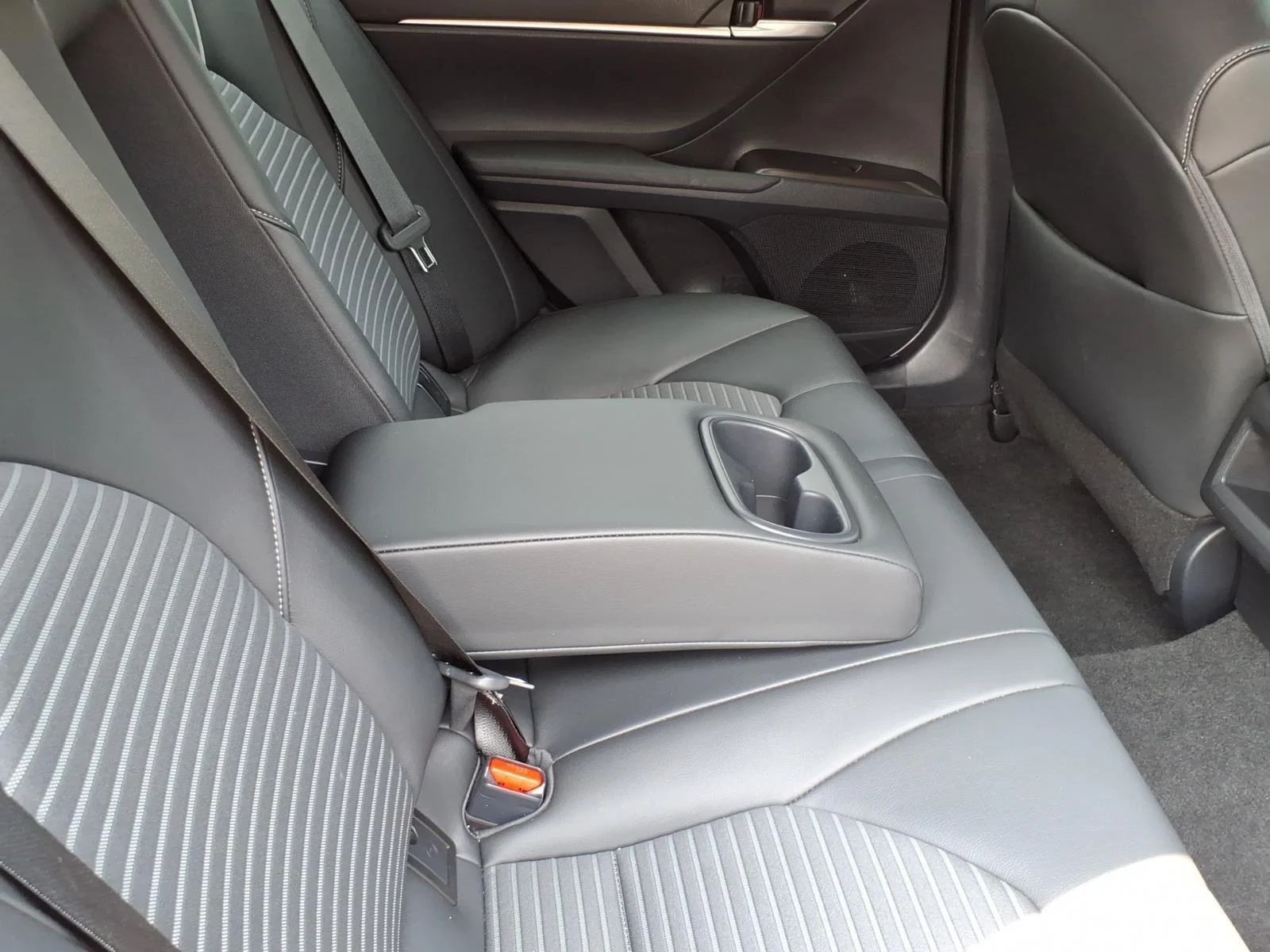 Used 2023 Midnight Black Metallic Toyota SE image 25