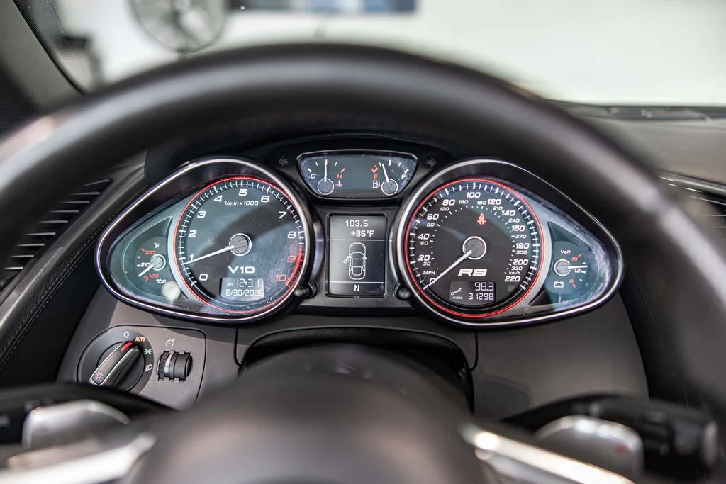 Used 2012 Blue Audi 5.2 image 23