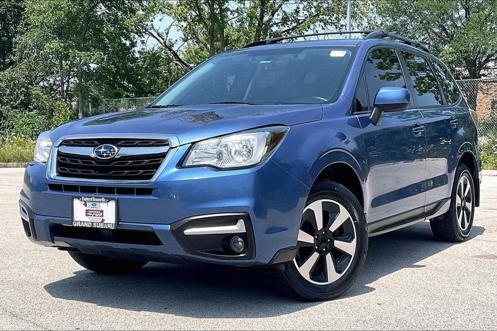Used 2018 Blue Subaru 2.5i Premium image 11
