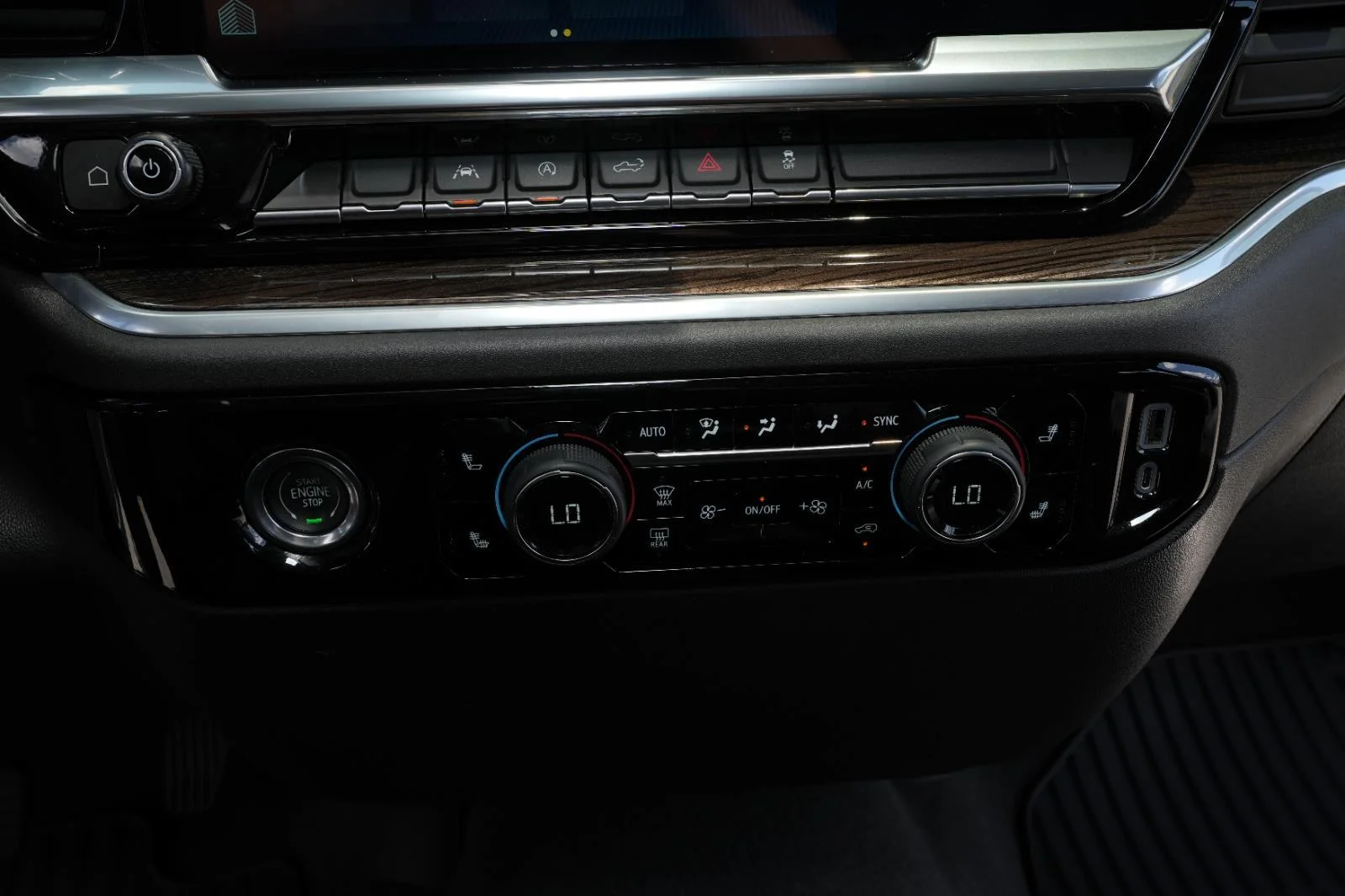 Used 2022 Dark Ash Metallic Chevrolet LT (2FL) image 28