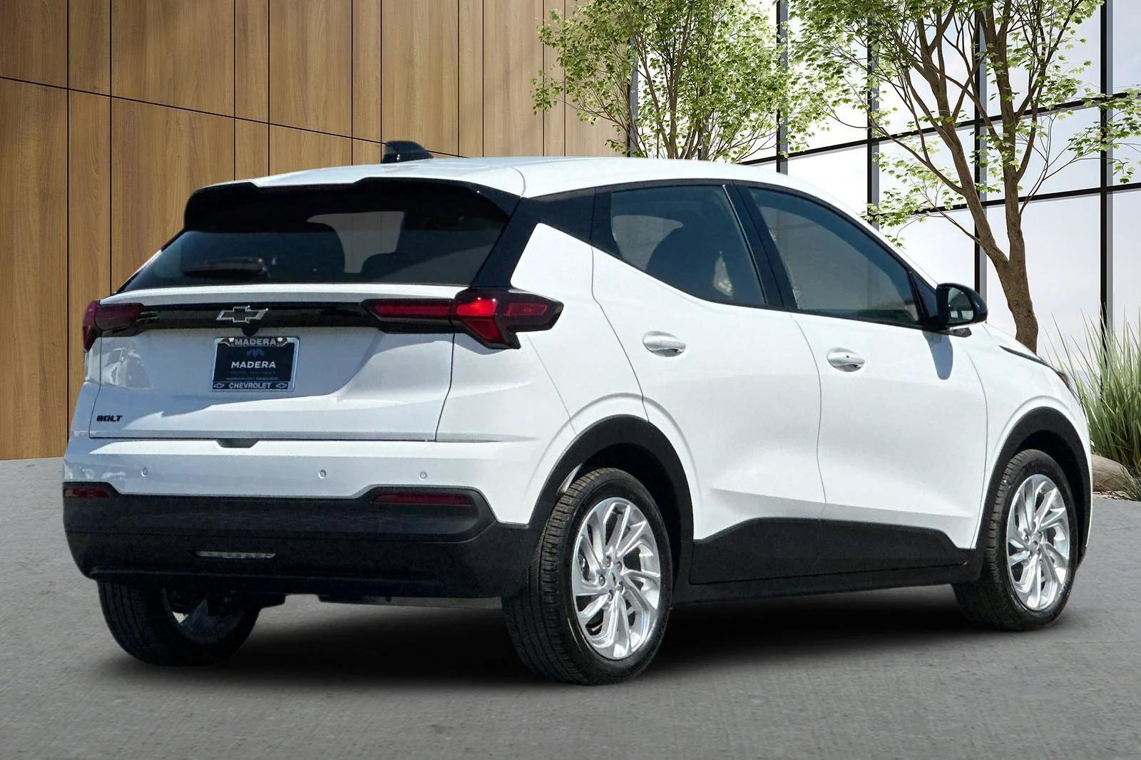 New 2027 Summit White Chevrolet LT image 4
