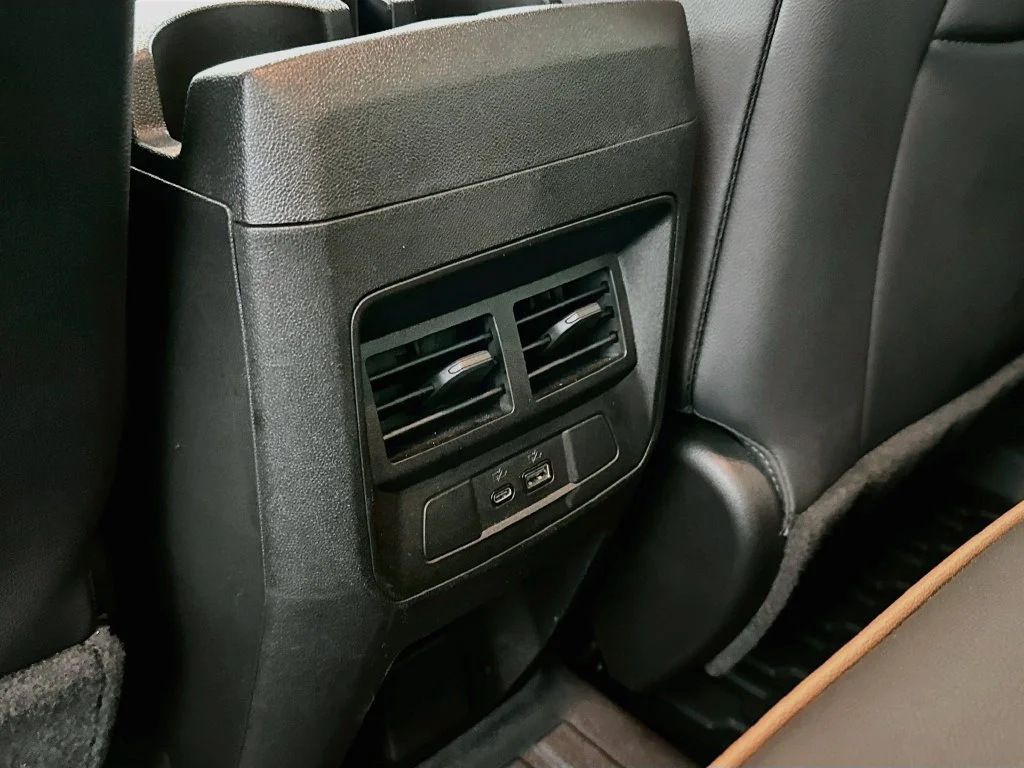 Used 2024 Onyx Black GMC AT4 image 28