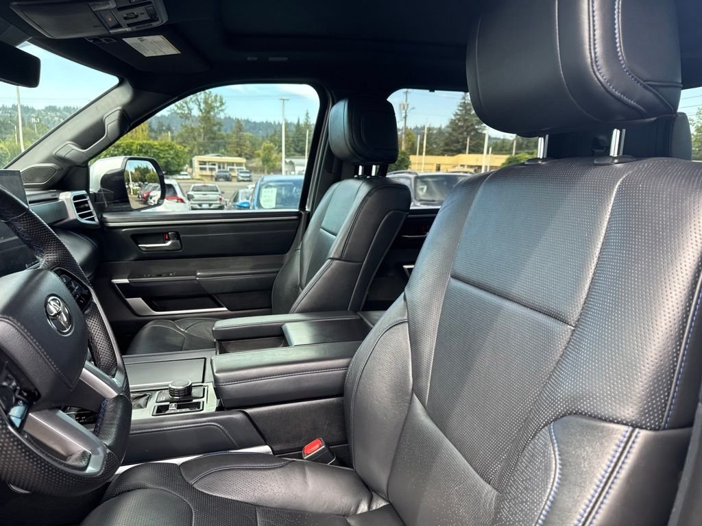 Used 2022 Silver Toyota Platinum image 4