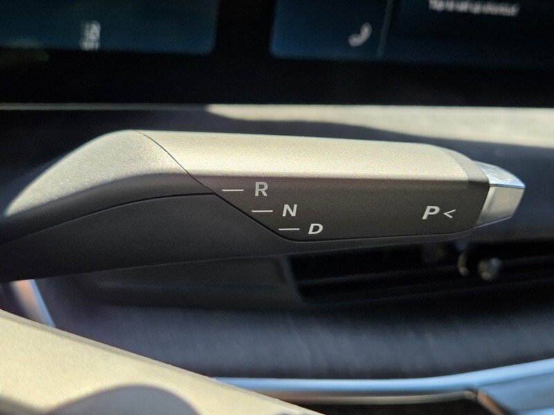 Used 2022  Lucid Grand Touring image 32