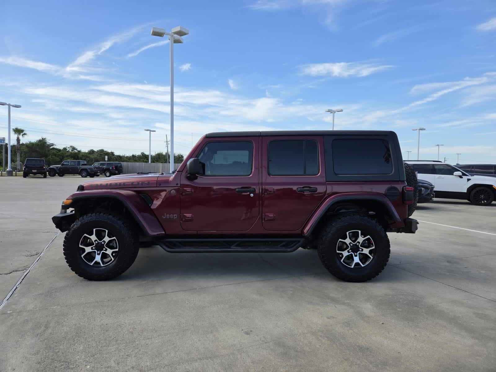 Used 2021 Snazzberry Pearlcoat Jeep Unlimited Rubicon image 2