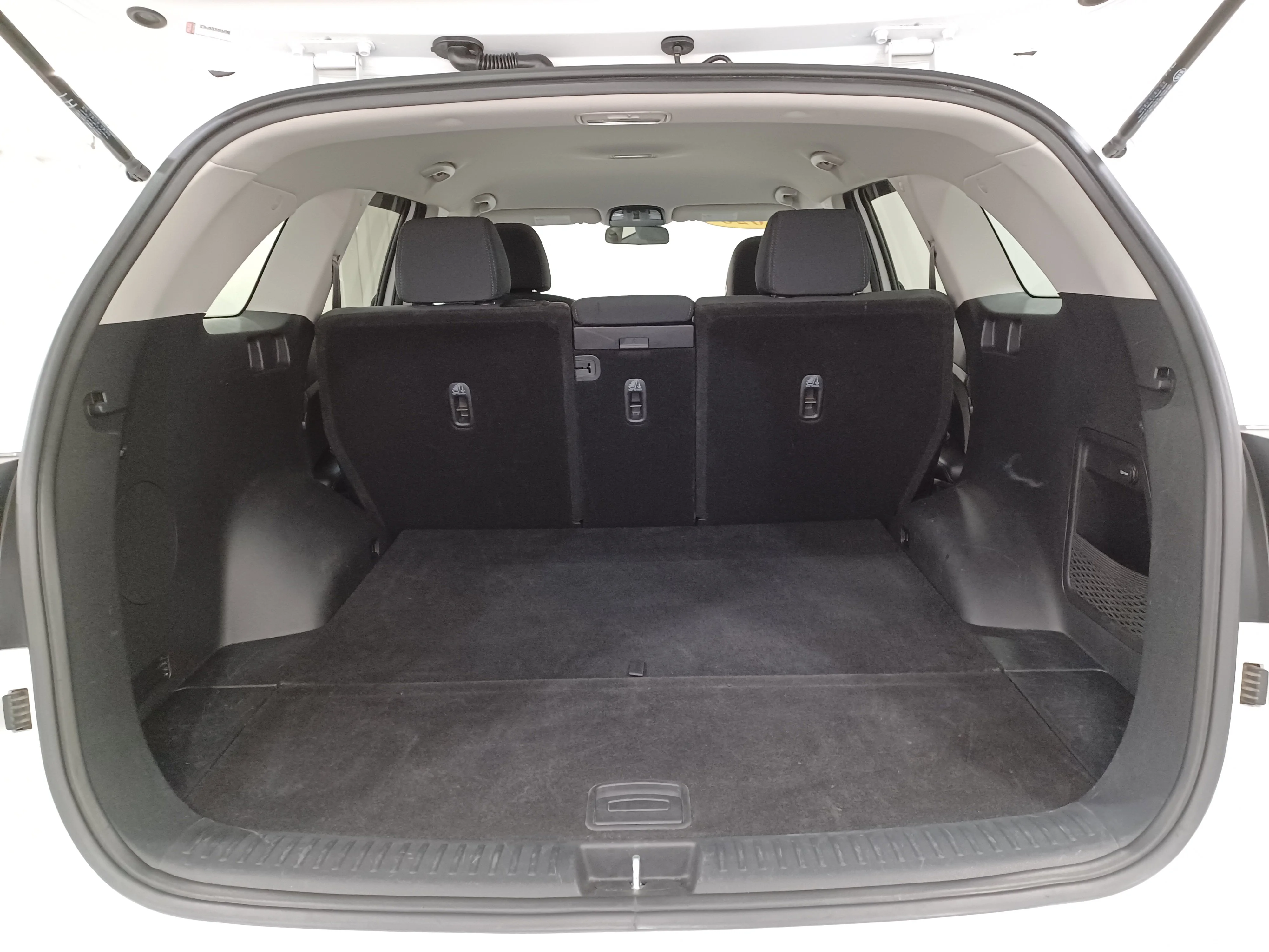 Certified Used 2020 Snow White Pearl Kia LX AWD*7 Pass | Snow White Pearl | Remote Start | Htd Seats | Park Assist | Apple CarPlay | Tow Pkg image 22