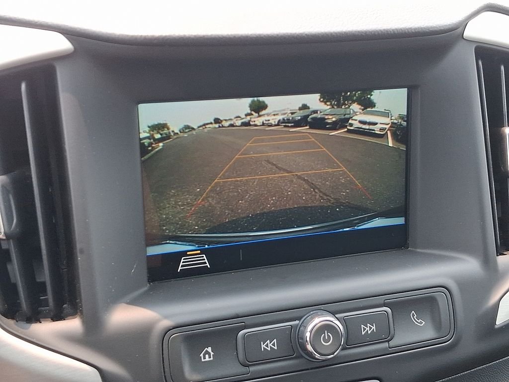 Used 2018 Steel Metallic GMC SLE image 18