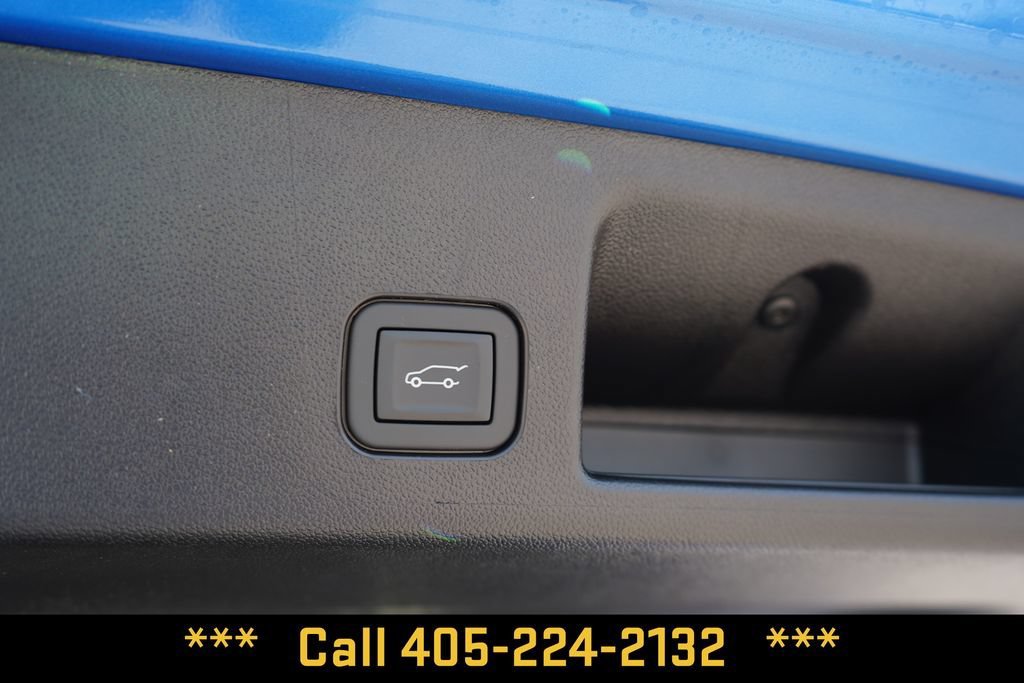 2025 Chevrolet Equinox EV RS - Photo 23
