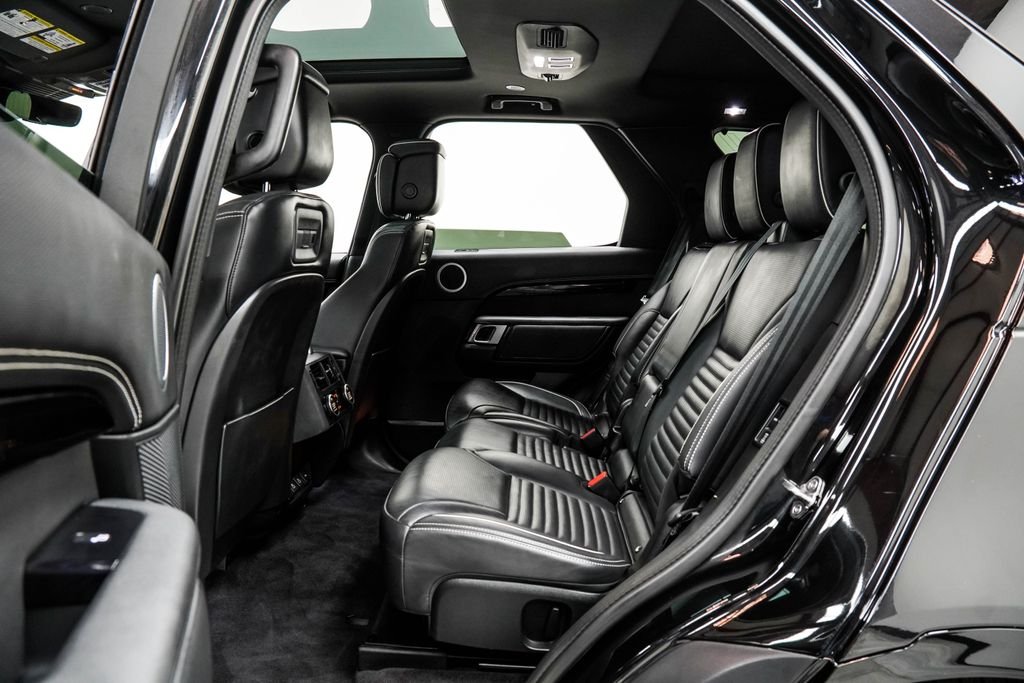 Used 2022 Black Land Rover HSE R-Dynamic image 19