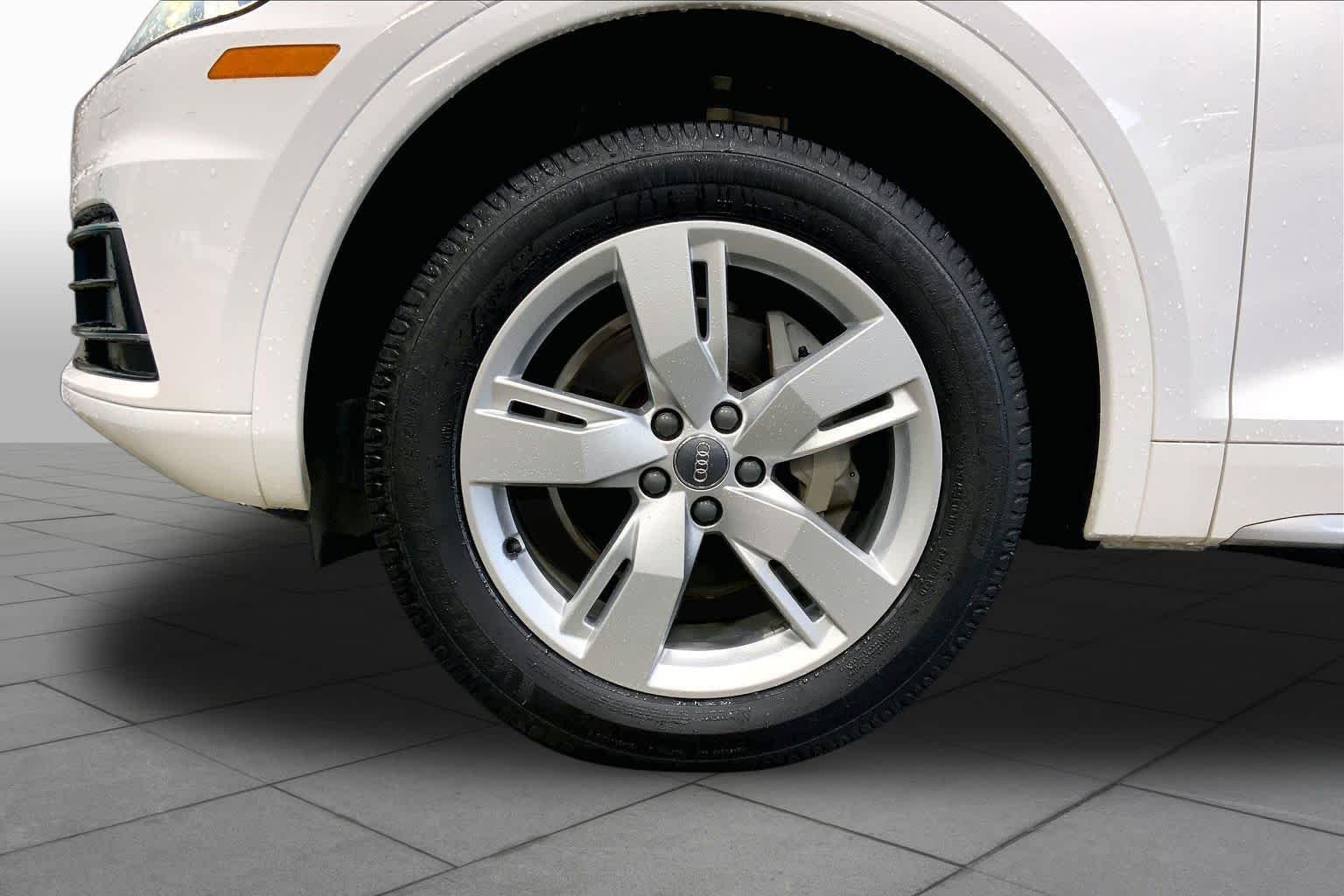 Used 2018 Ibis White Audi Premium Plus image 11