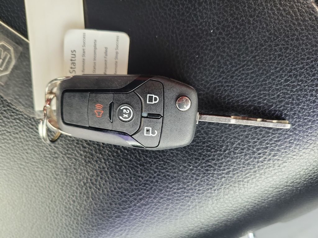 Used 2016 Gray Ford XLT image 40