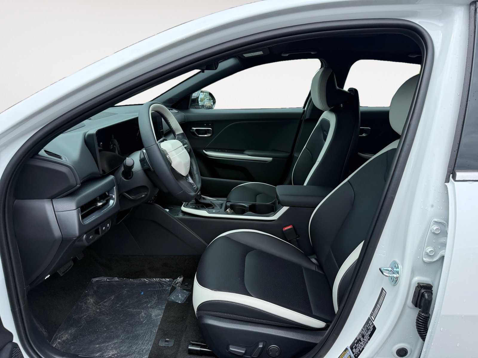 New 2026 Snow White Pearl Kia GT-Line image 10