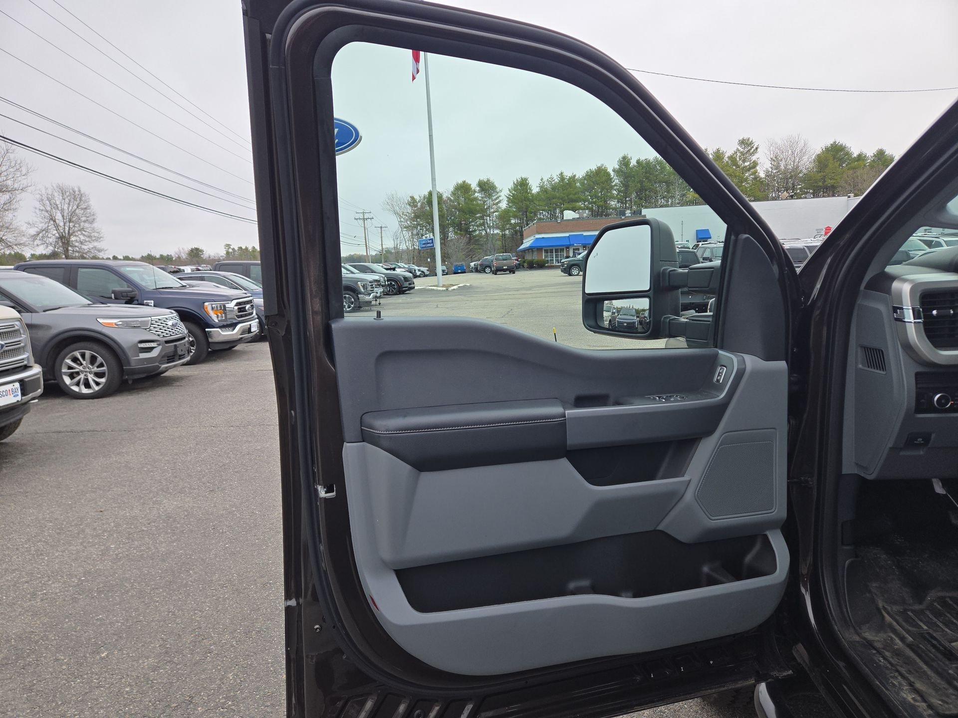Certified Used 2024 Bronze Ford XL image 4