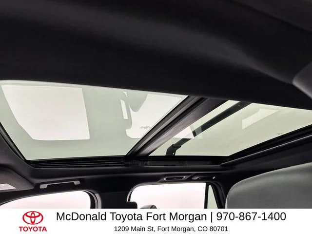 Used 2021 White Ford XLT image 22