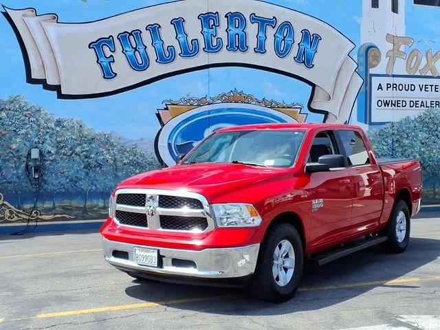 2019 RAM 1500 Classic SLT 4x4 Crew Cab 5'7's photo