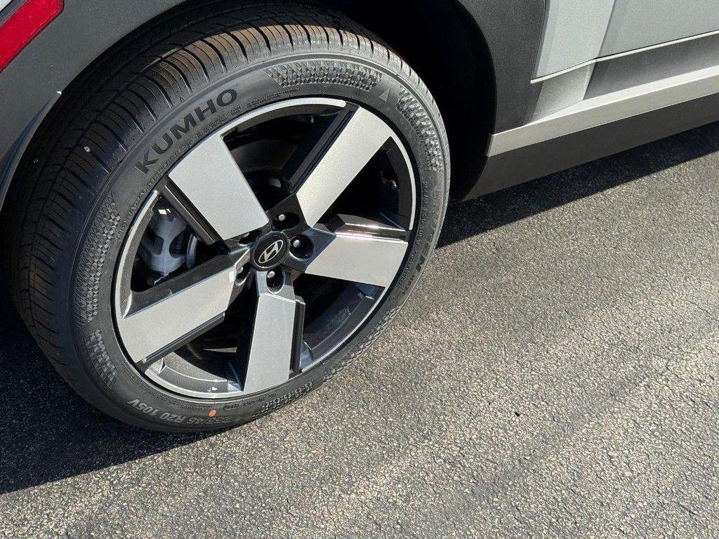 New 2026 Silver Hyundai Limited AWD image 4