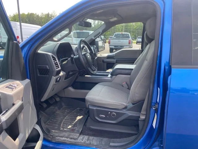 Used 2016 Blue Flame Metallic Ford XLT image 9