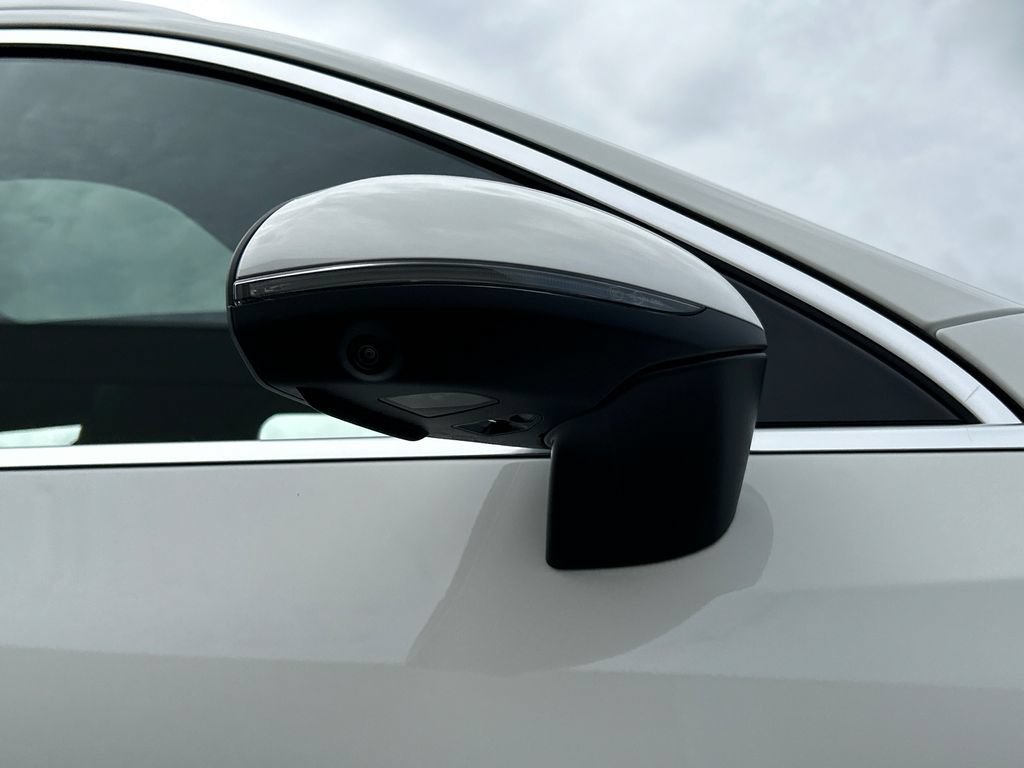 New 2026 Polar White Mercedes-Benz GLC 300 image 69