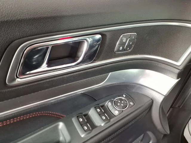 Used 2019 Red Ford Sport image 15