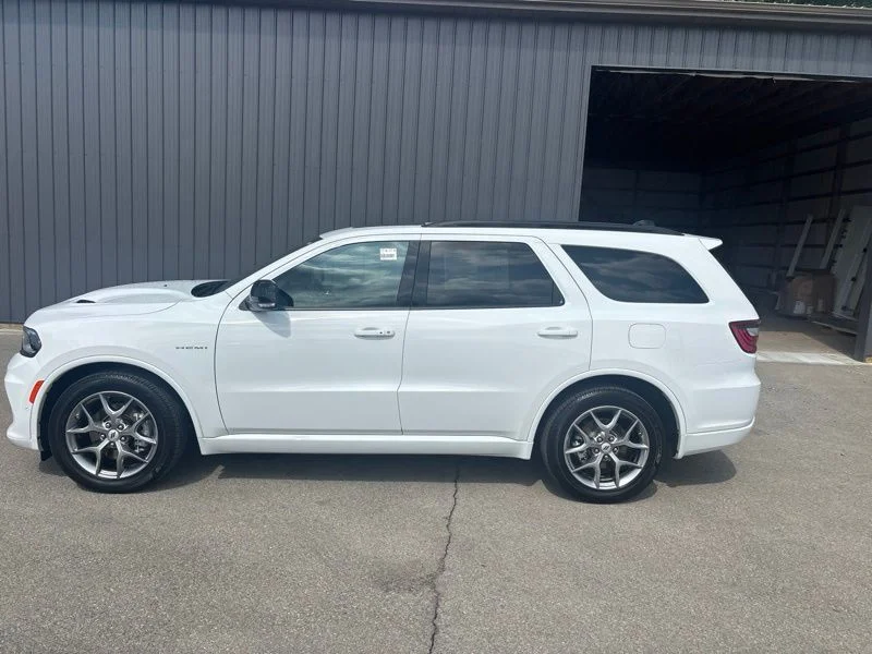 New 2026 White Knuckle Clear-Coat Exterior Paint Dodge GT Plus HEMI V8 image 6