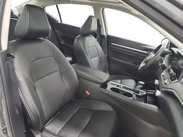 2024 Nissan Altima SL - Photo 12