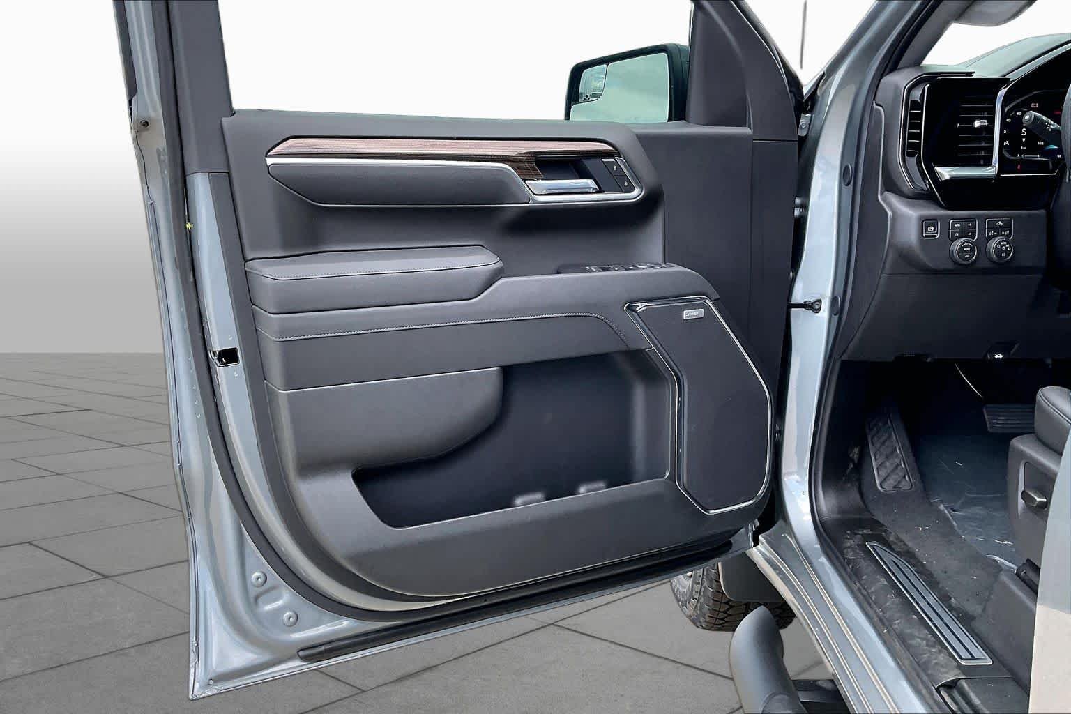 2026 Chevrolet Silverado 1500 LT Trail Boss - Photo 11